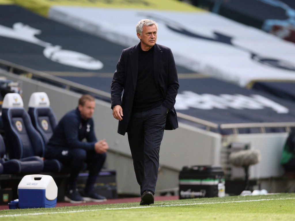 领球队迈上 领球队迈上